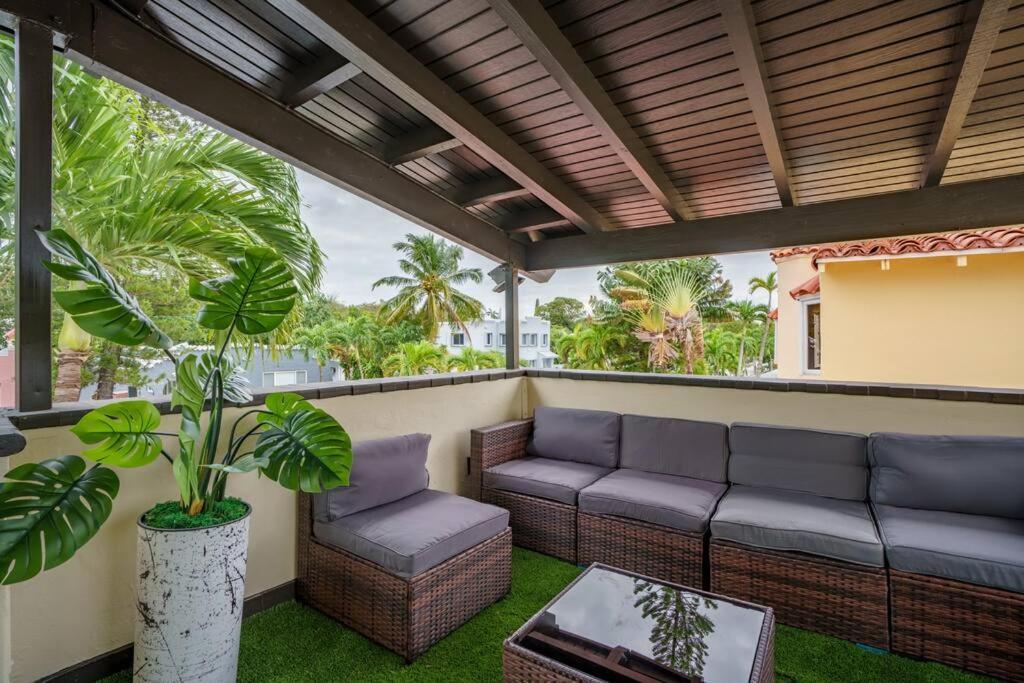 New! Miami & Calle Ocho Simpson'S Funhouse! Buitenkant foto